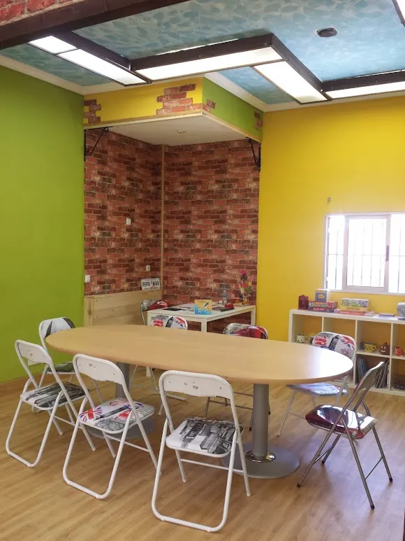 MARY'S ENGLISH SCHOOL