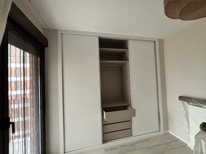CAYBA S.L. ( Mobiliario y Decoración Cayba )