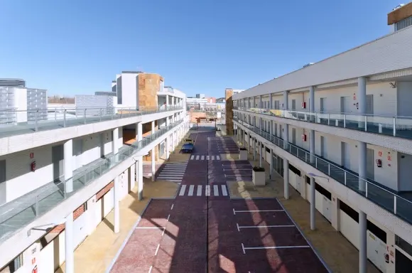 Plaza Mayor: Apartamentos y Locales