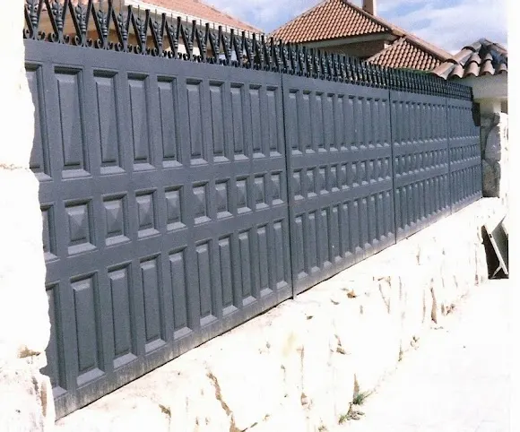 REJAS Y PUERTAS SOMOLINOS