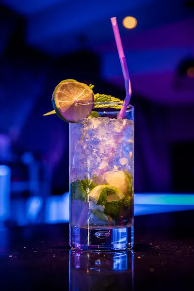 Lux Lounge Bar