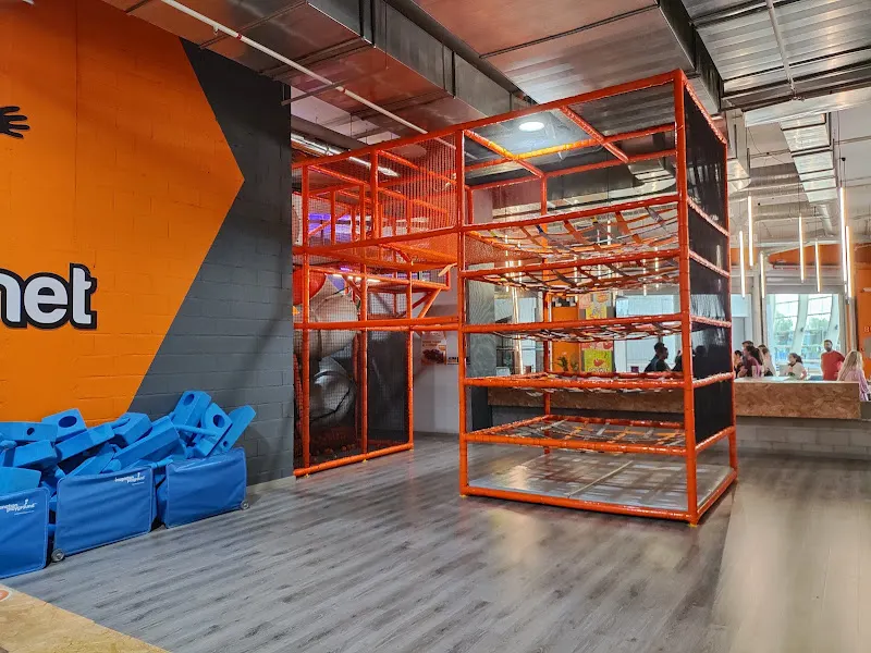 Urban Planet Rivas: Trampoline Park