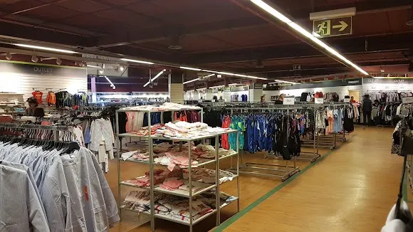 El Corte Inglés Outlet - Rivas-Vaciamadrid