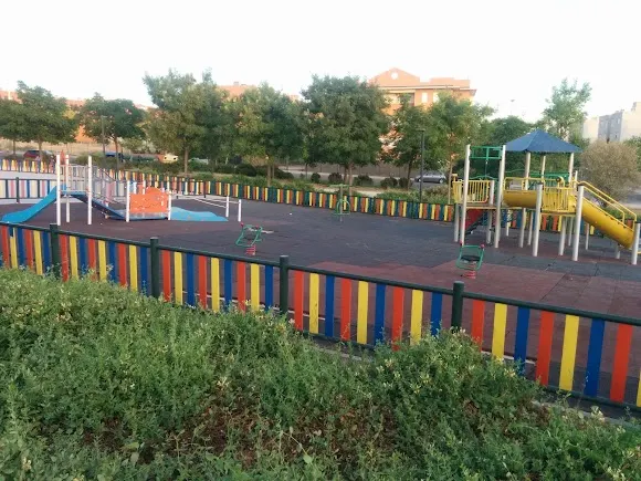 Area De Juegos Infantiles