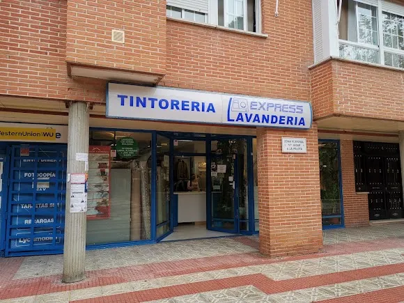 TintoreríaLavanderia Express/Arreglos