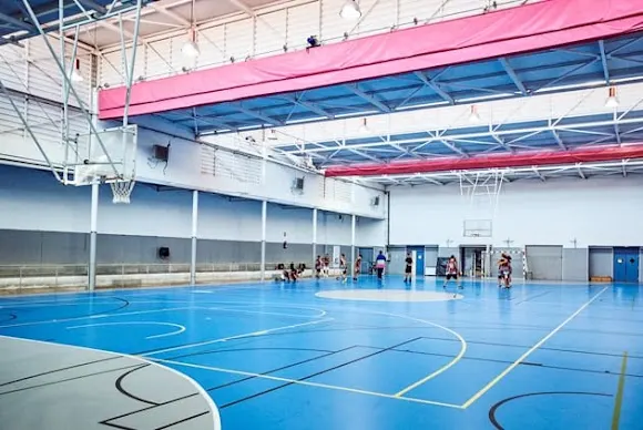 Pabellón CEIP Dulce Chacón