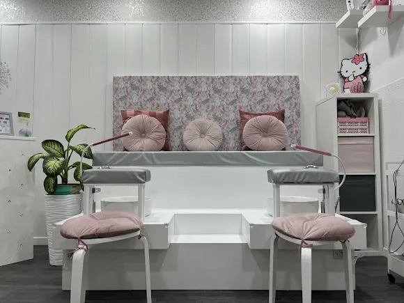 Qelokitas Home